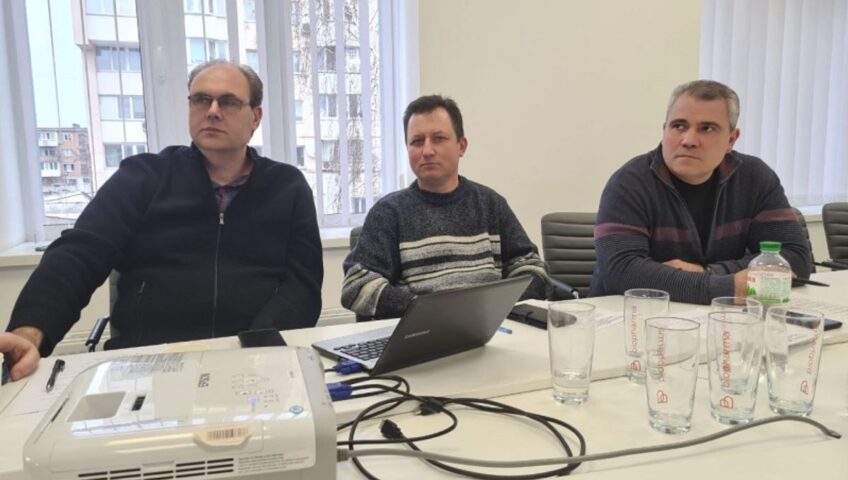 33